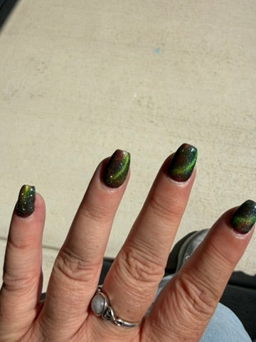 Pretty Pressed Nail Set — Mood Ring